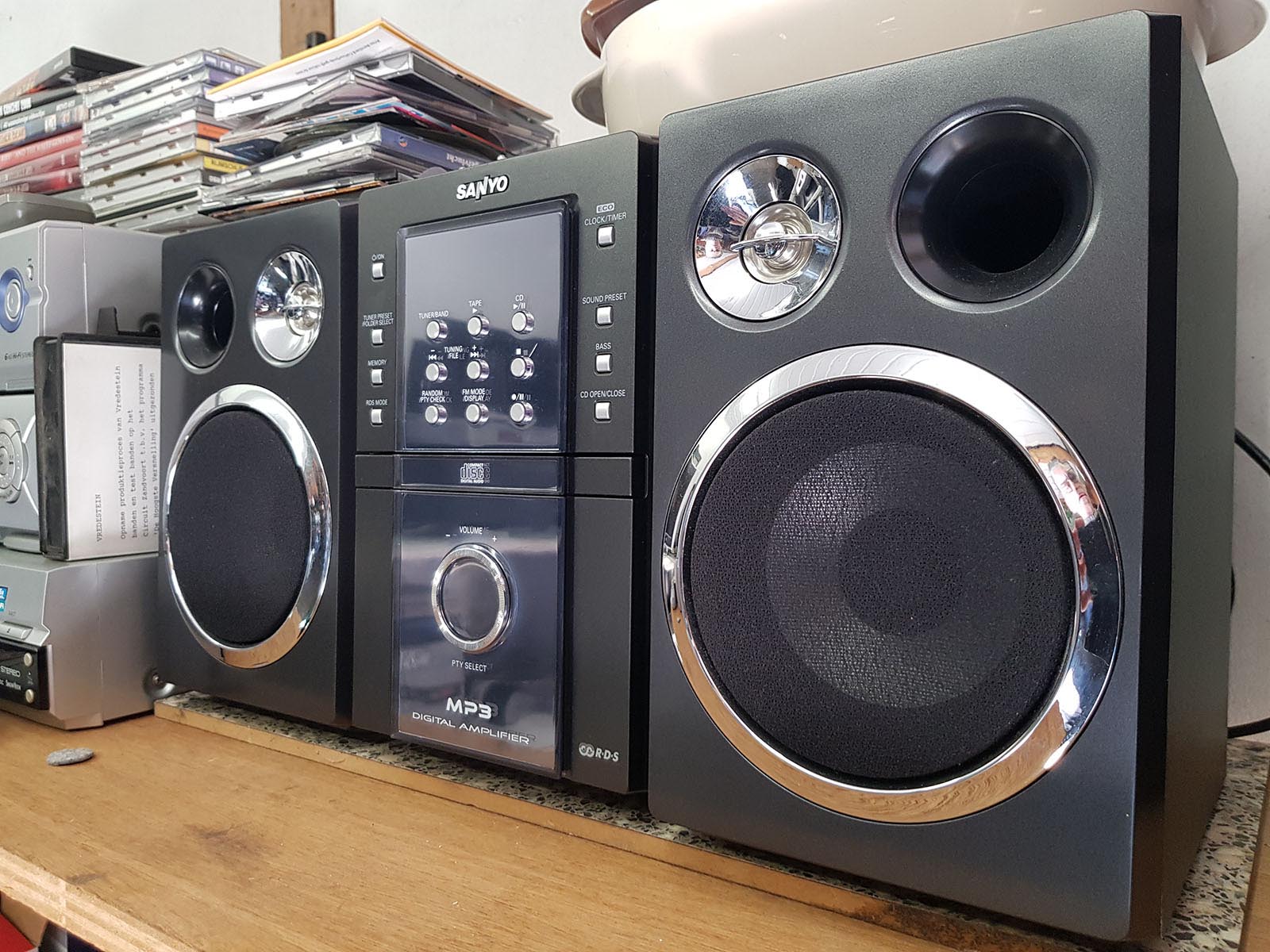 tweedehands stereotoren boombox